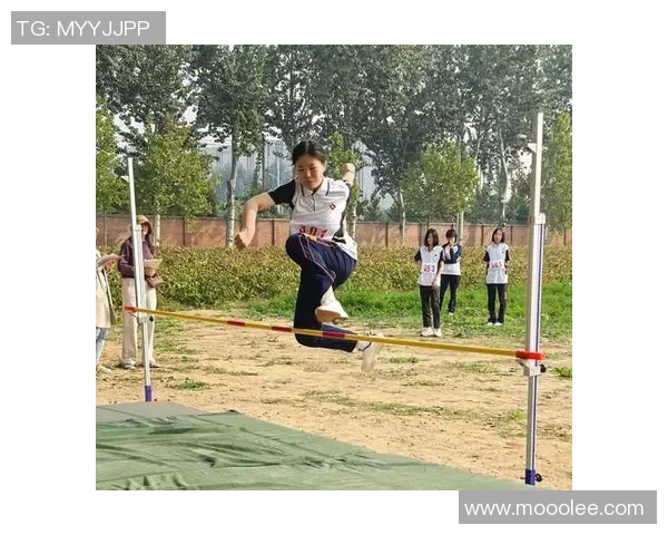 朝阳少年足球明星的成长之路与梦想追逐